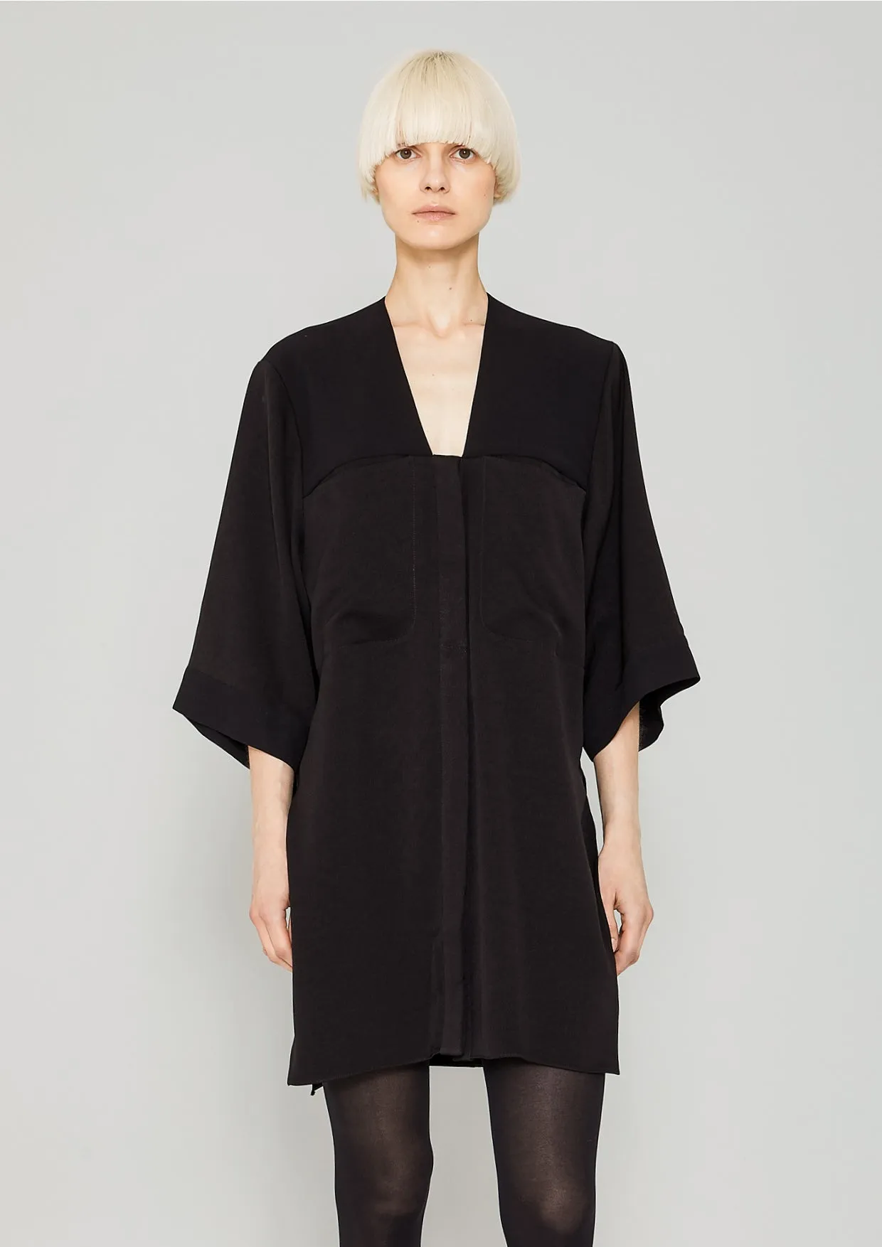 BLOUSE - POCKETS V-COLLAR - HEAVY DRAPING black