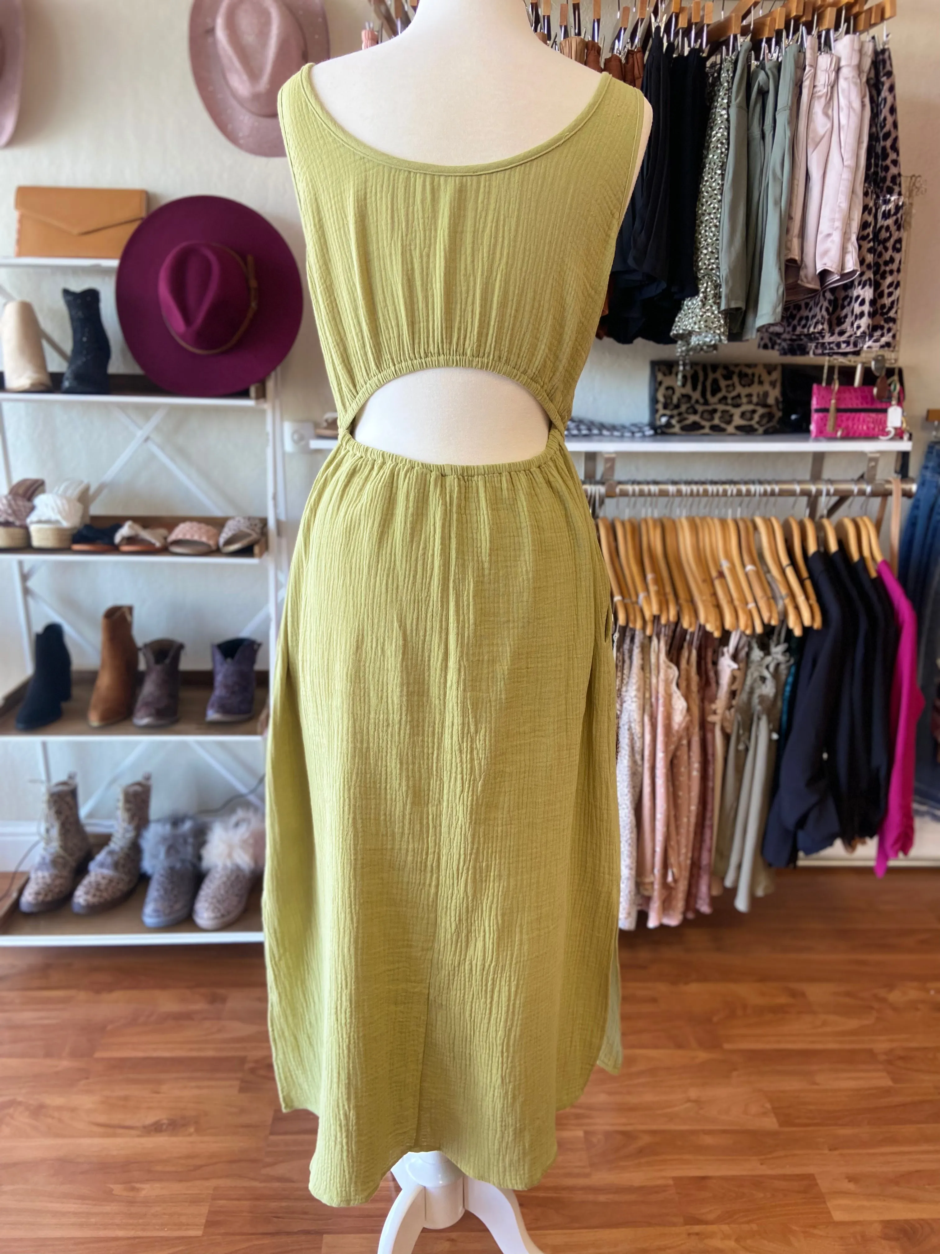 Enjoy The Shore Gauze Midi Dress In Green