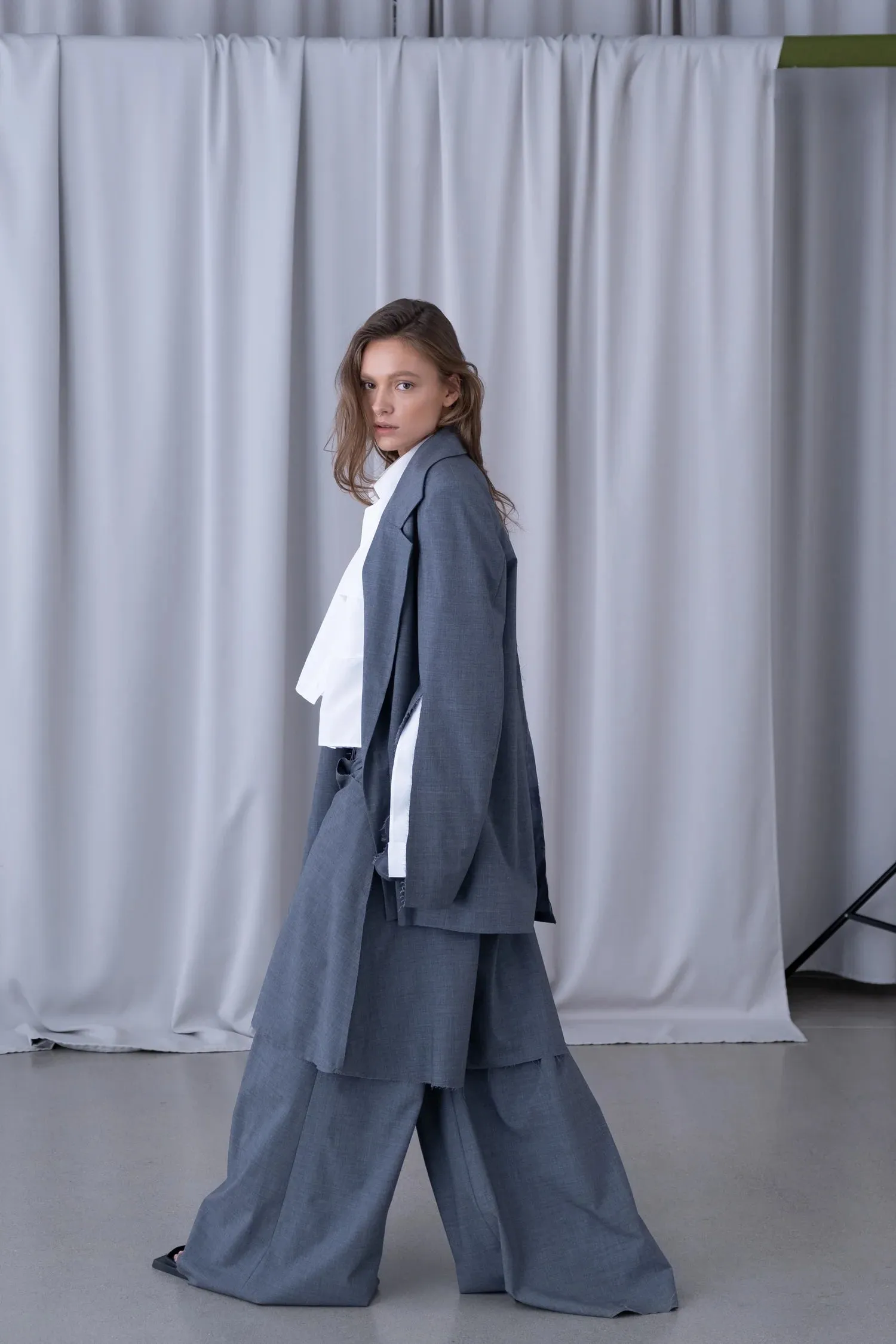 FRAY DECONSTRUCTED BLAZER GREY