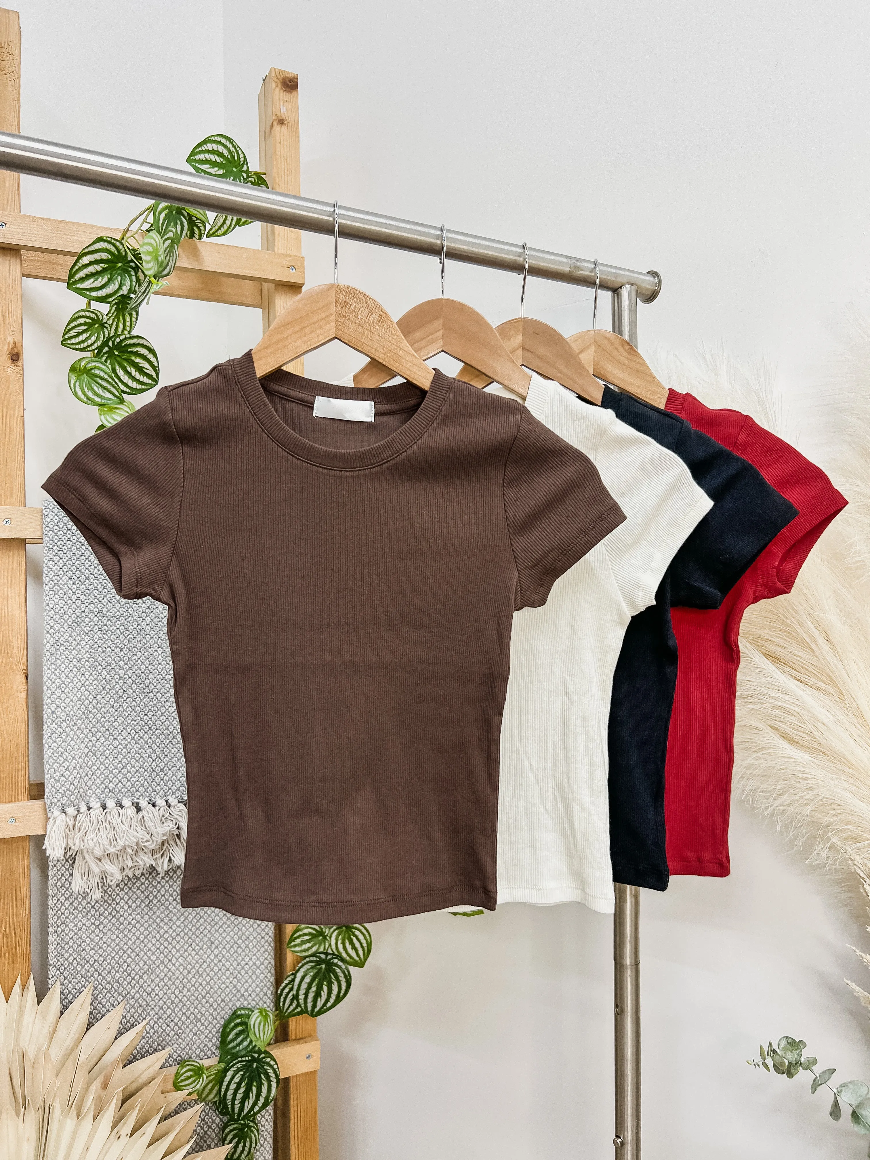 Lisa Ribbed Crop Tee