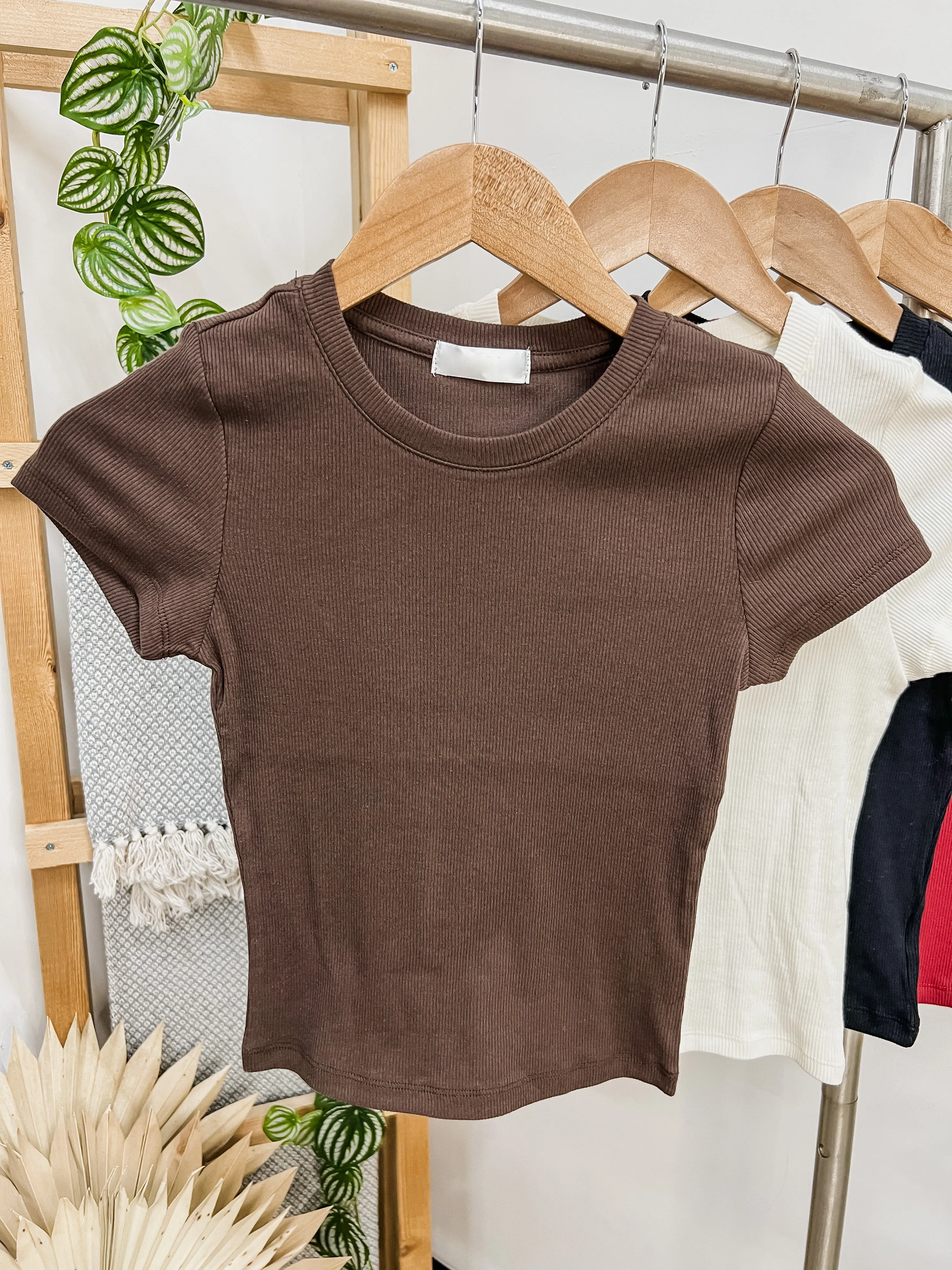 Lisa Ribbed Crop Tee