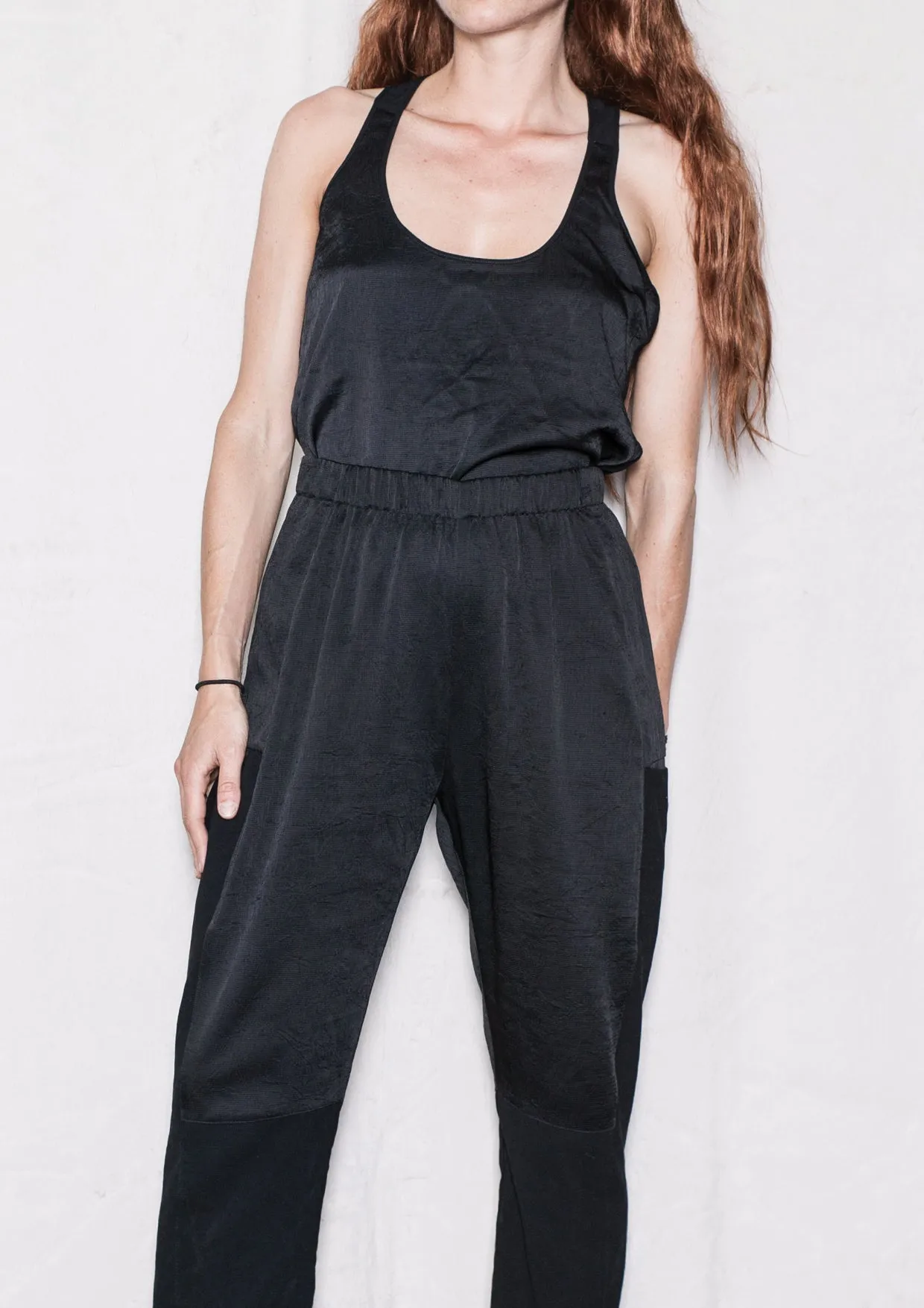 PANTS LOOSE ELASTIC - BLACK shiny