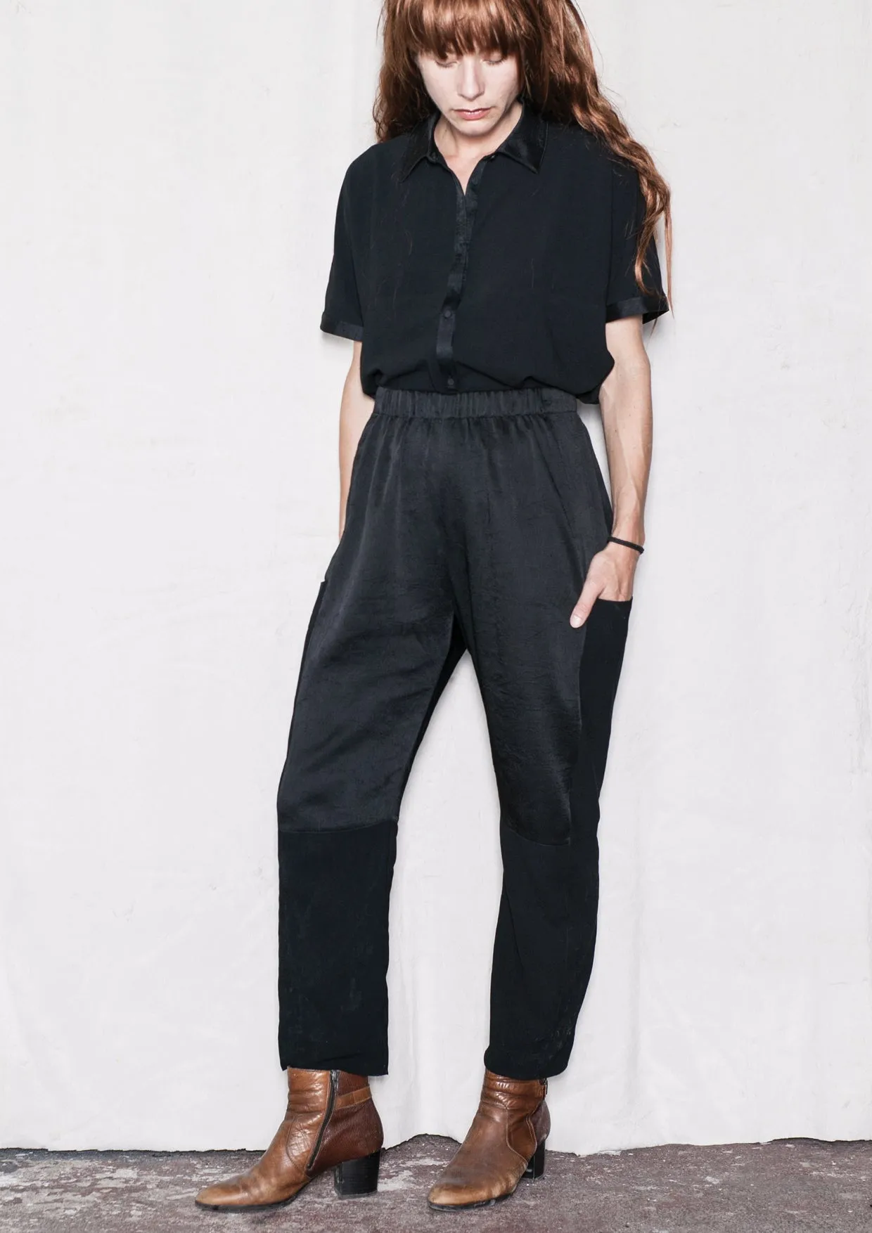 PANTS LOOSE ELASTIC - BLACK shiny