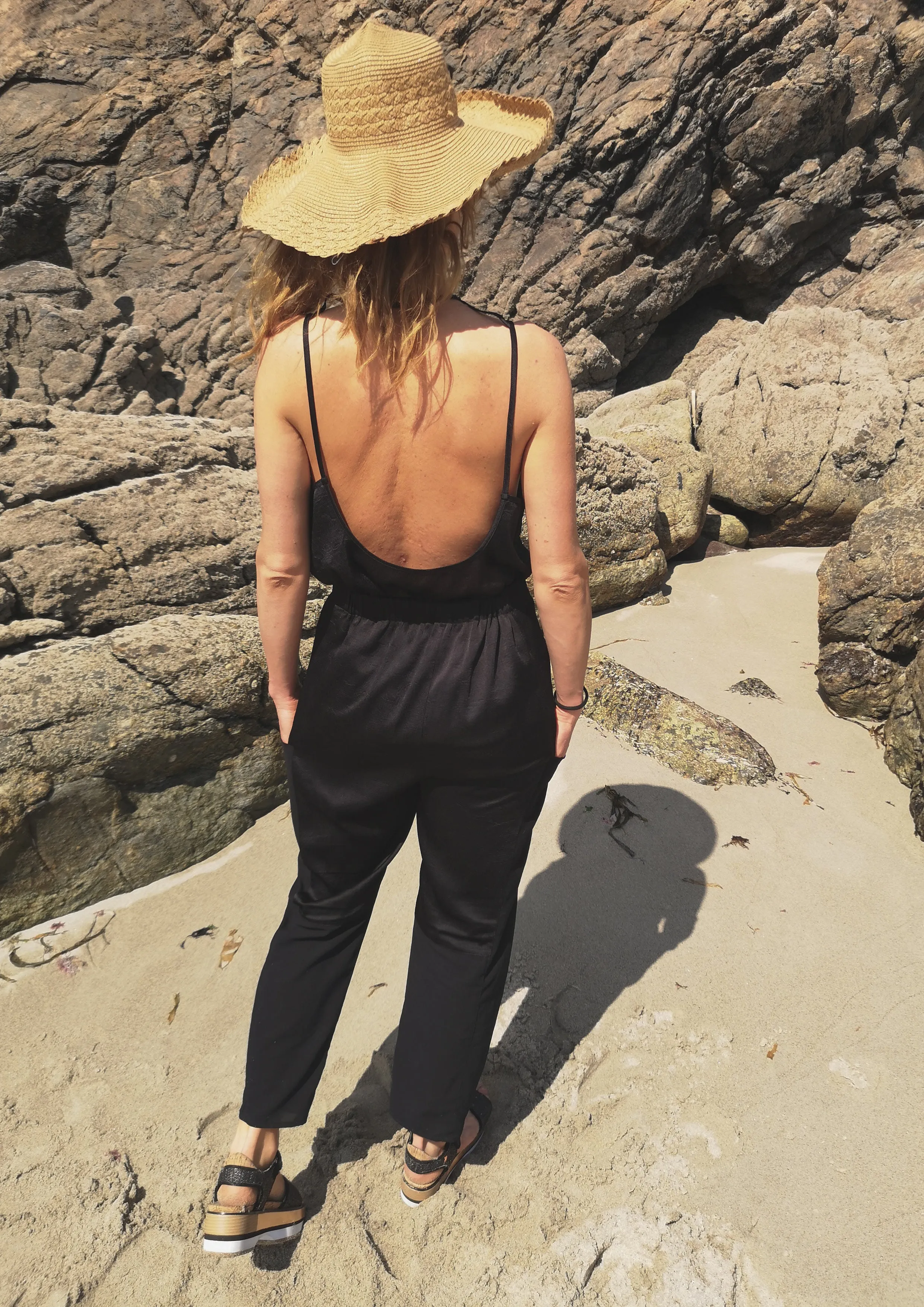 PANTS LOOSE ELASTIC - BLACK shiny