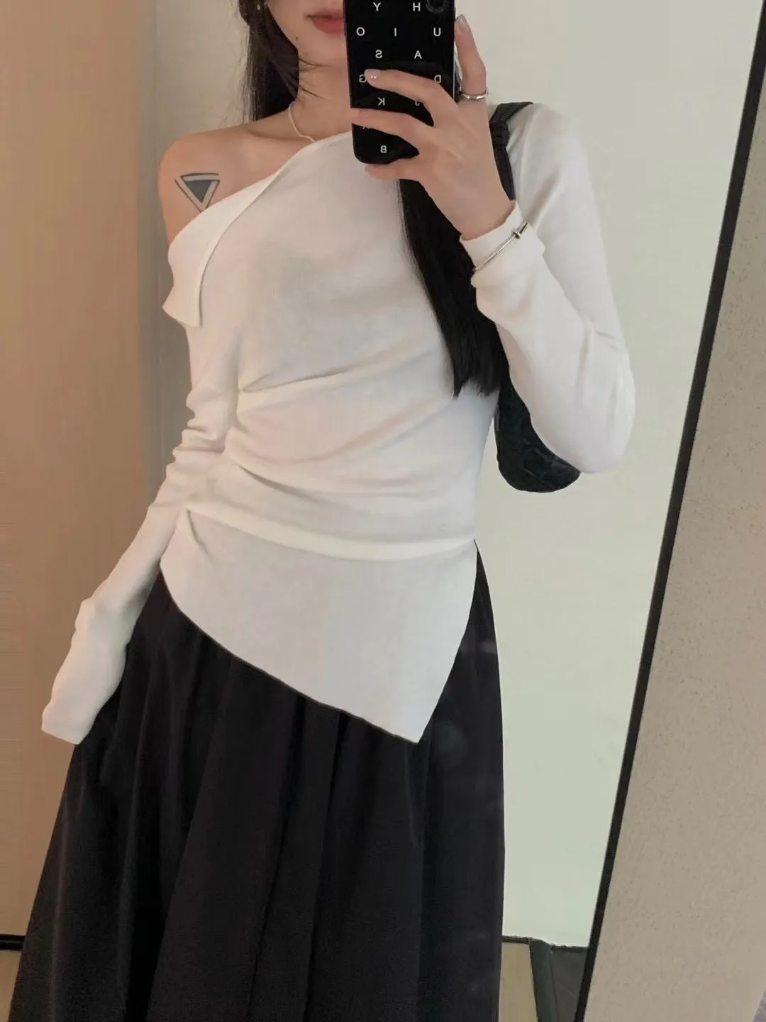 Uniwim 2000s fashion Autumn and Winter  Autumn and Winter New/Elegant Waist-Tight Pleated Oblique Collar Sweater