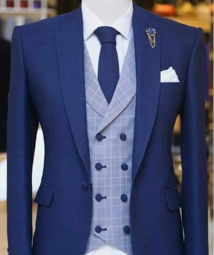 Voguable 3 Piece Blue Men Suits for Wedding Peaked Lapel Groom Tuxedo Male Fashion Set Jacket Plaid Vest with Pants New Arrival